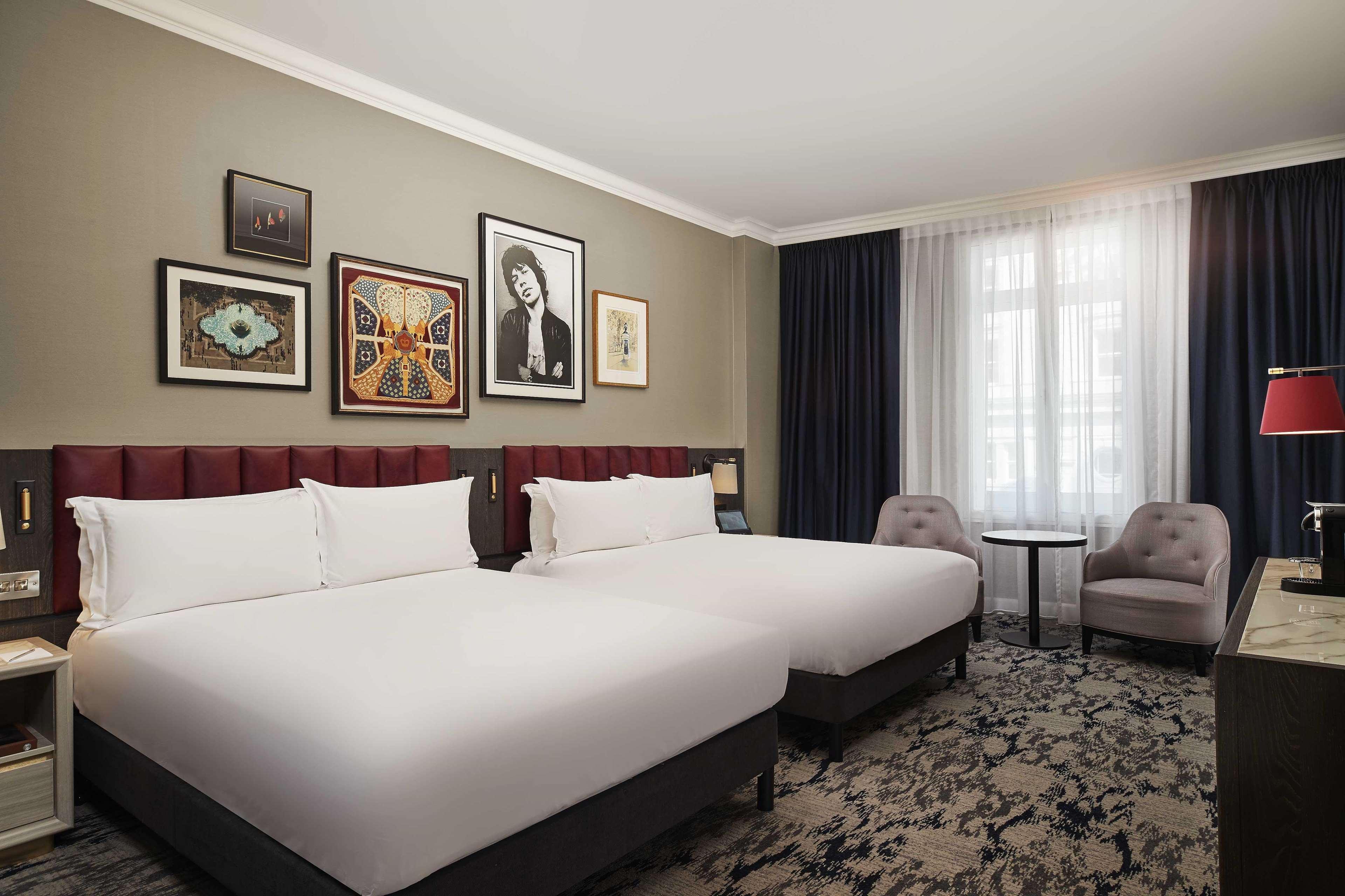 Hotel The Trafalgar St. James, Curio Collection By Hilton Londres