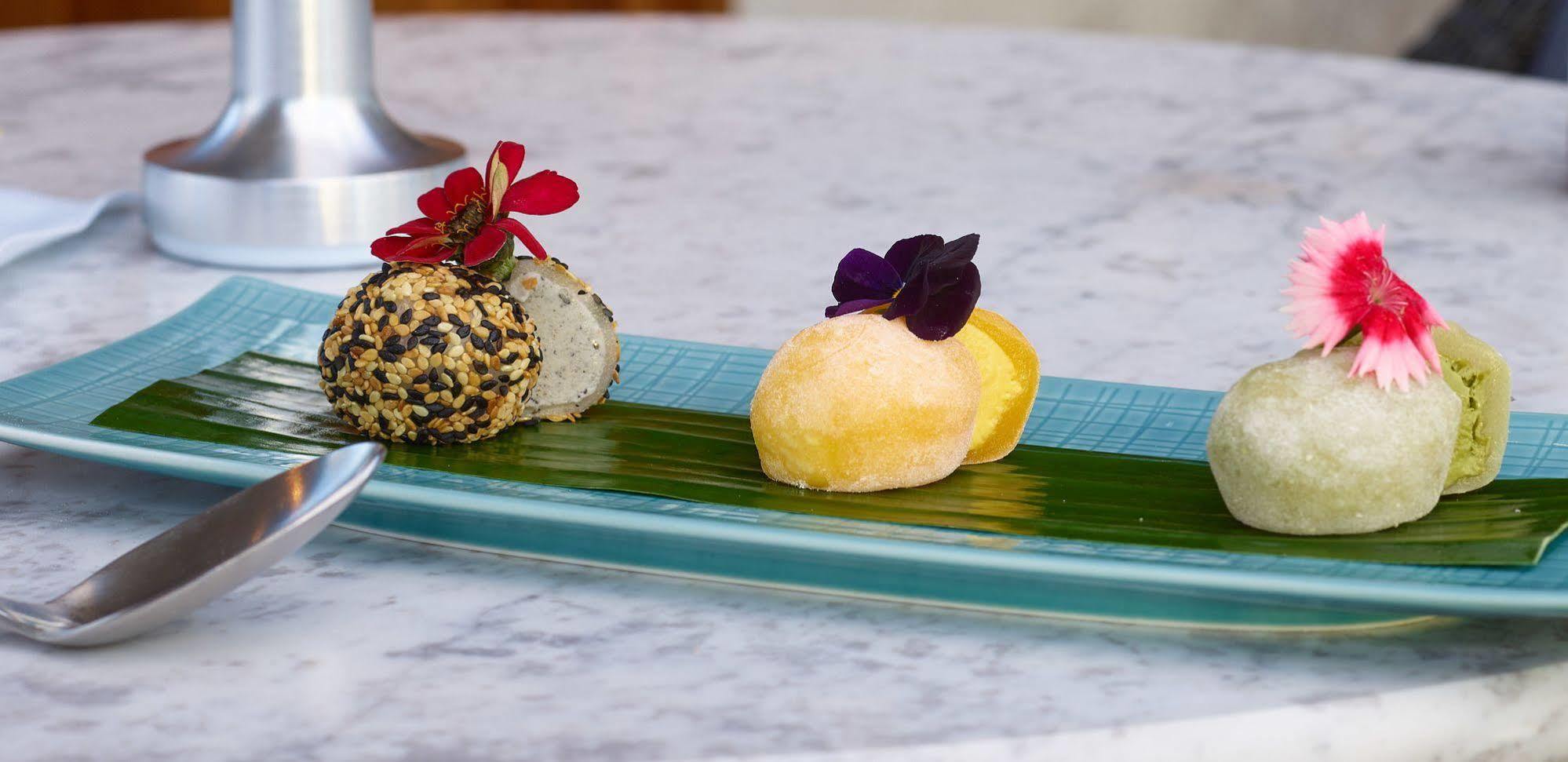 The Trafalgar St. James, Curio Collection By Hilton 5* London
