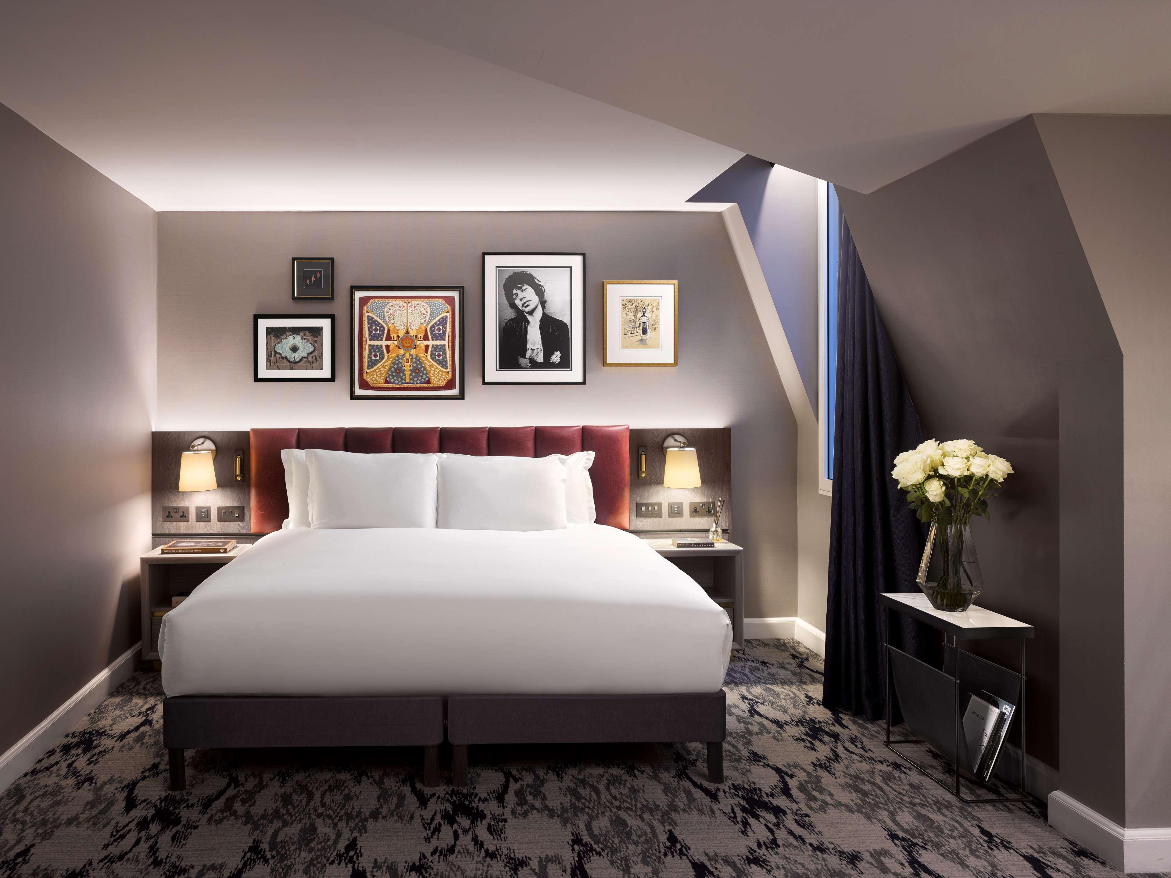 The Trafalgar St. James, Curio Collection By Hilton Hotel Londen